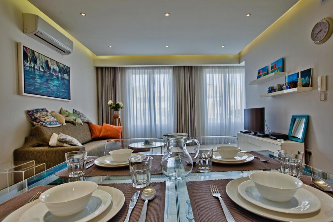 Bright And Central 2 Bedroom Apartment In Слима Екстериор снимка
