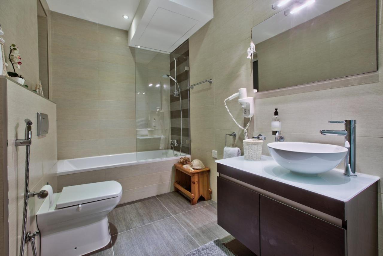 Bright And Central 2 Bedroom Apartment In Слима Екстериор снимка