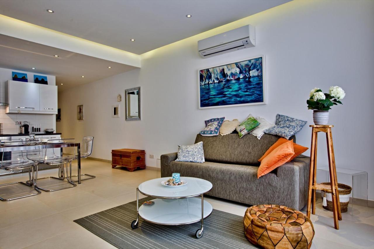 Bright And Central 2 Bedroom Apartment In Слима Екстериор снимка